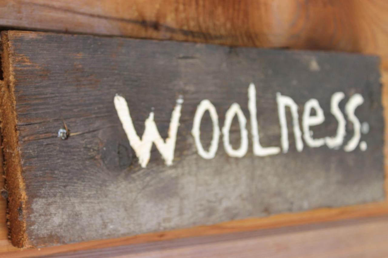 Boutique Hotel Texel De Cocksdorp  Eksteriør bilde The Woolness sign