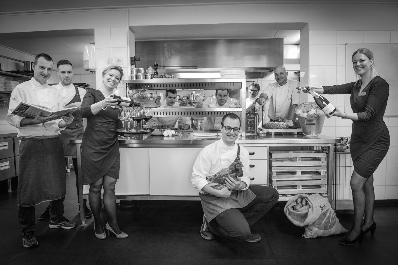 Boutique Hotel Texel De Cocksdorp  Eksteriør bilde The kitchen of the restaurant